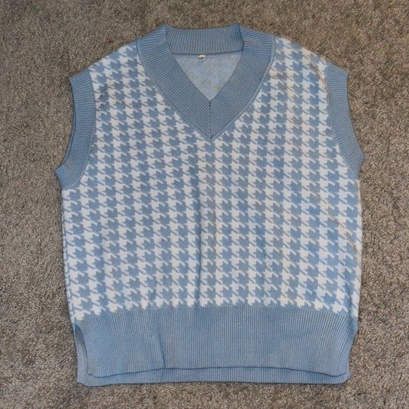 cute sweater vest - Picture 1 of 1